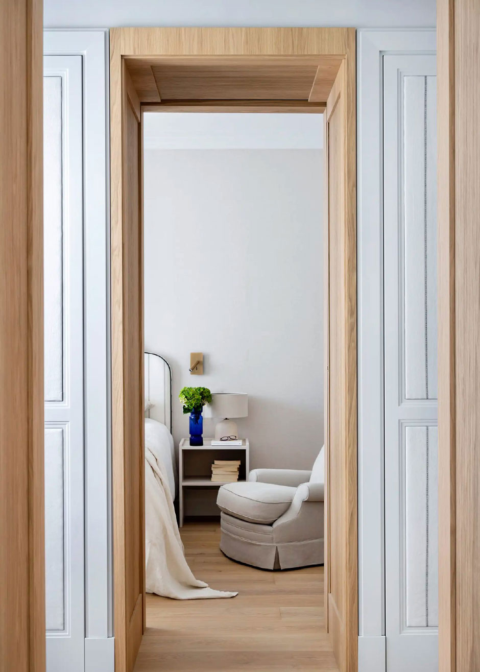 Mesita de noche fabricada en caliza