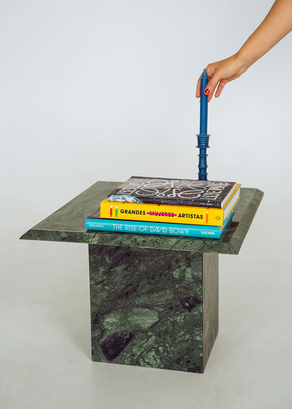 Mesa de apoyo en mármol verde - Canica Collections