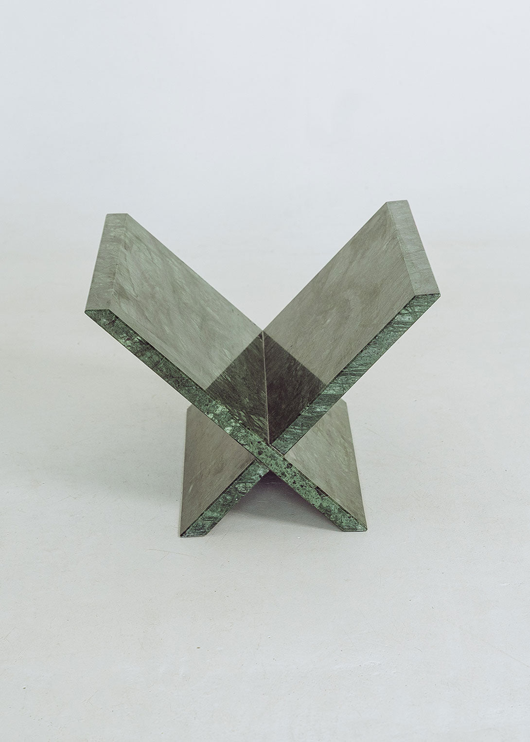 Revistero de mármol verde - Canica Collections
