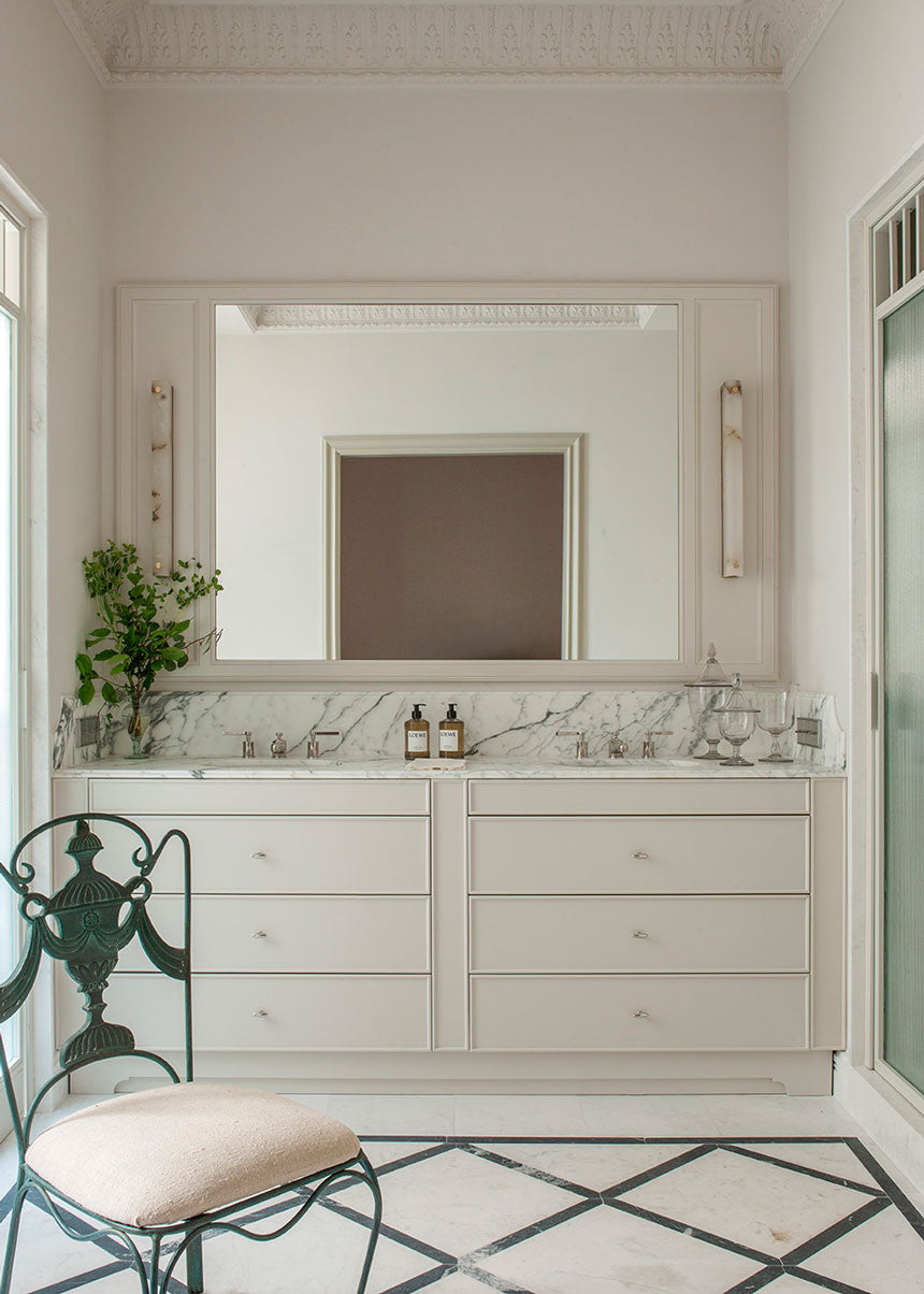 Aplique de alabastro alargado