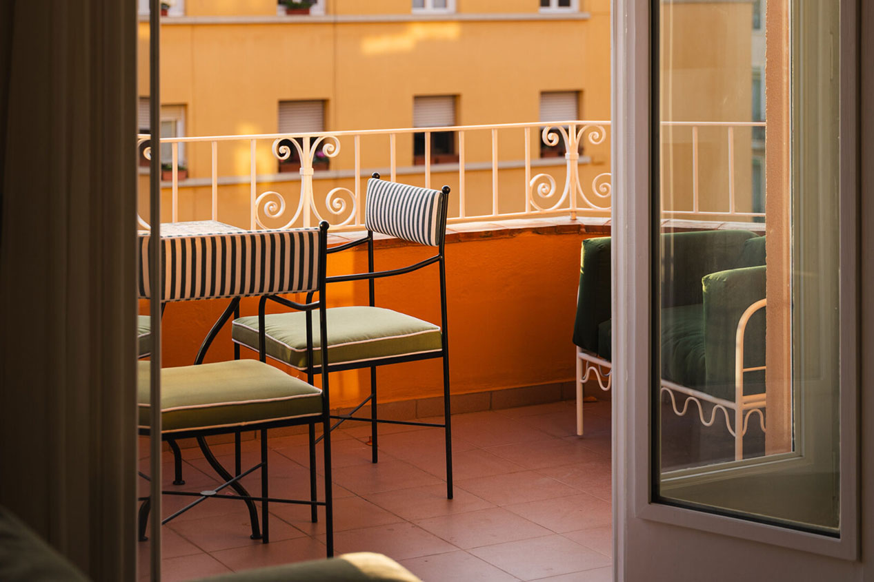 7 ideas para aprovechar balcones pequeños y convertirlos en rincones únicos