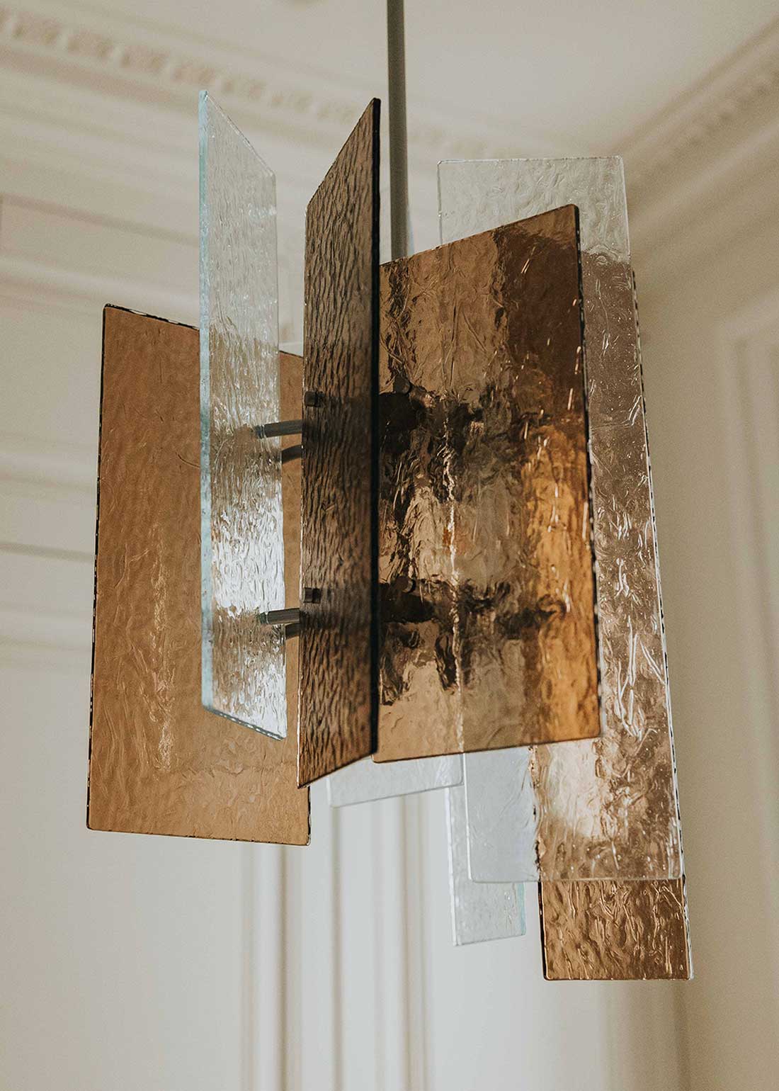 Asymmetrical glass lamp
