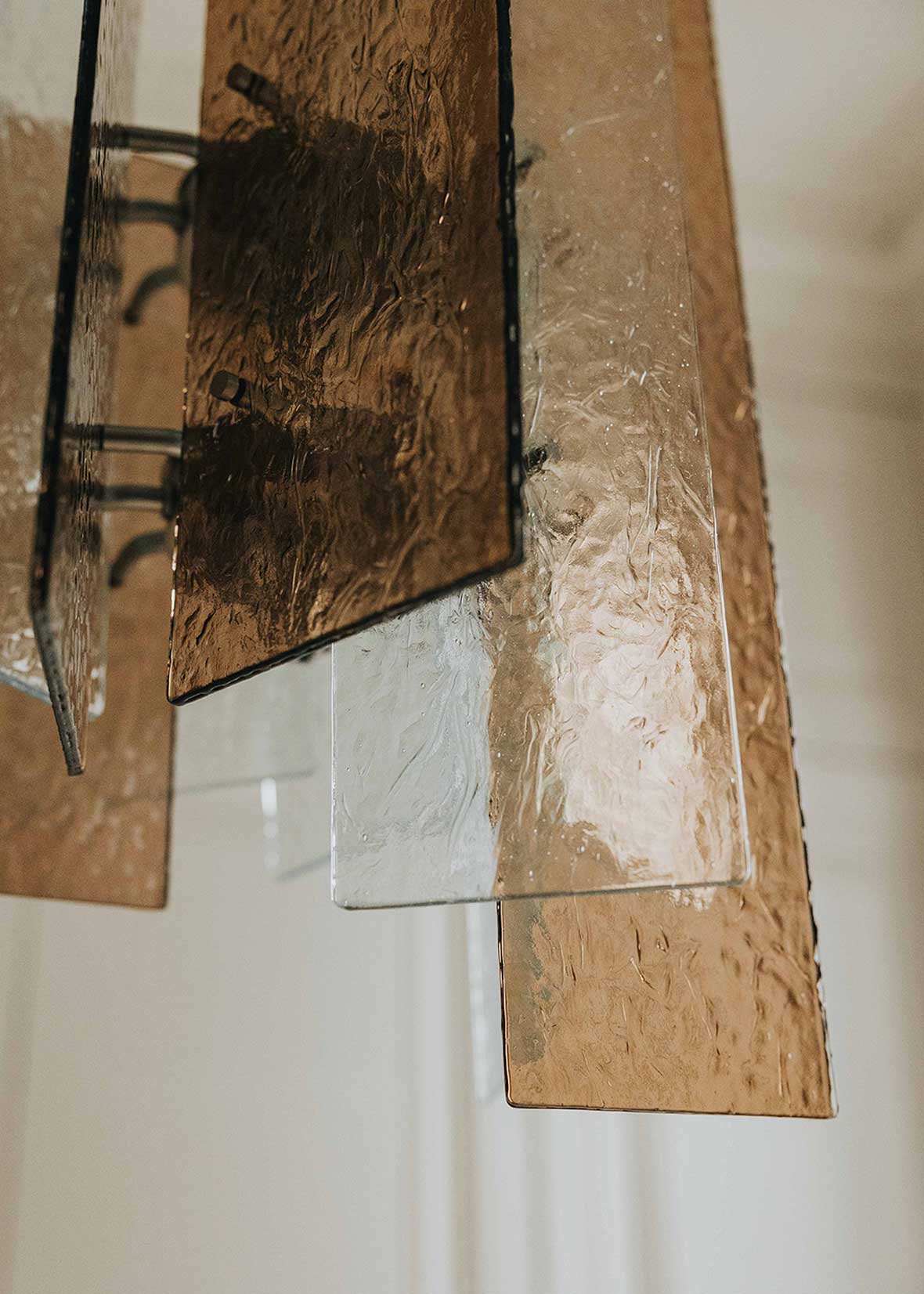 Asymmetrical glass lamp