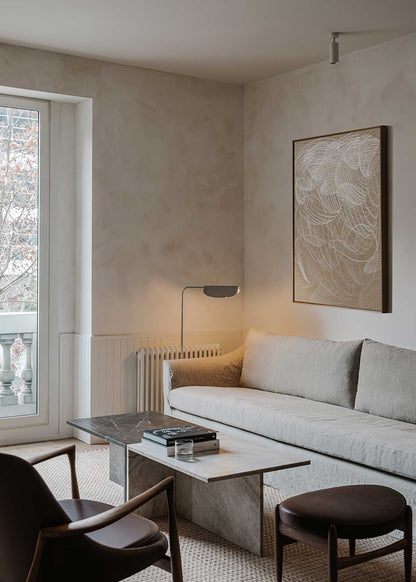 Mesa baja de centro de mármol oscuro Rock Dream o claro Tundra Grey en forma de T.